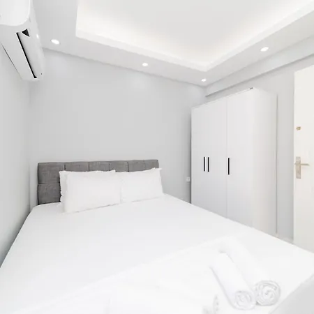 Cozy Flat W Balcony 5 Min To Beach In * Alanya
