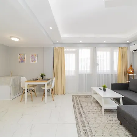 Apartment Cozy Flat W Balcony 5 Min To Beach In
