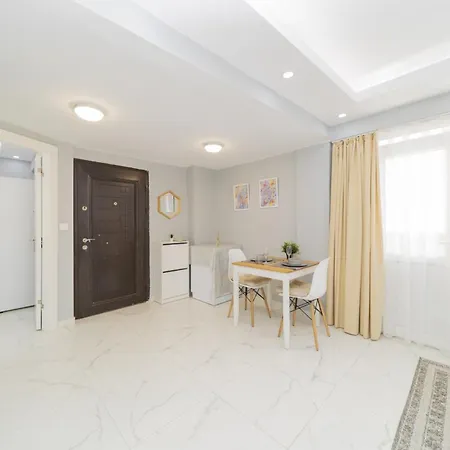 アパート Cozy Flat W Balcony 5 Min To Beach In アランヤ